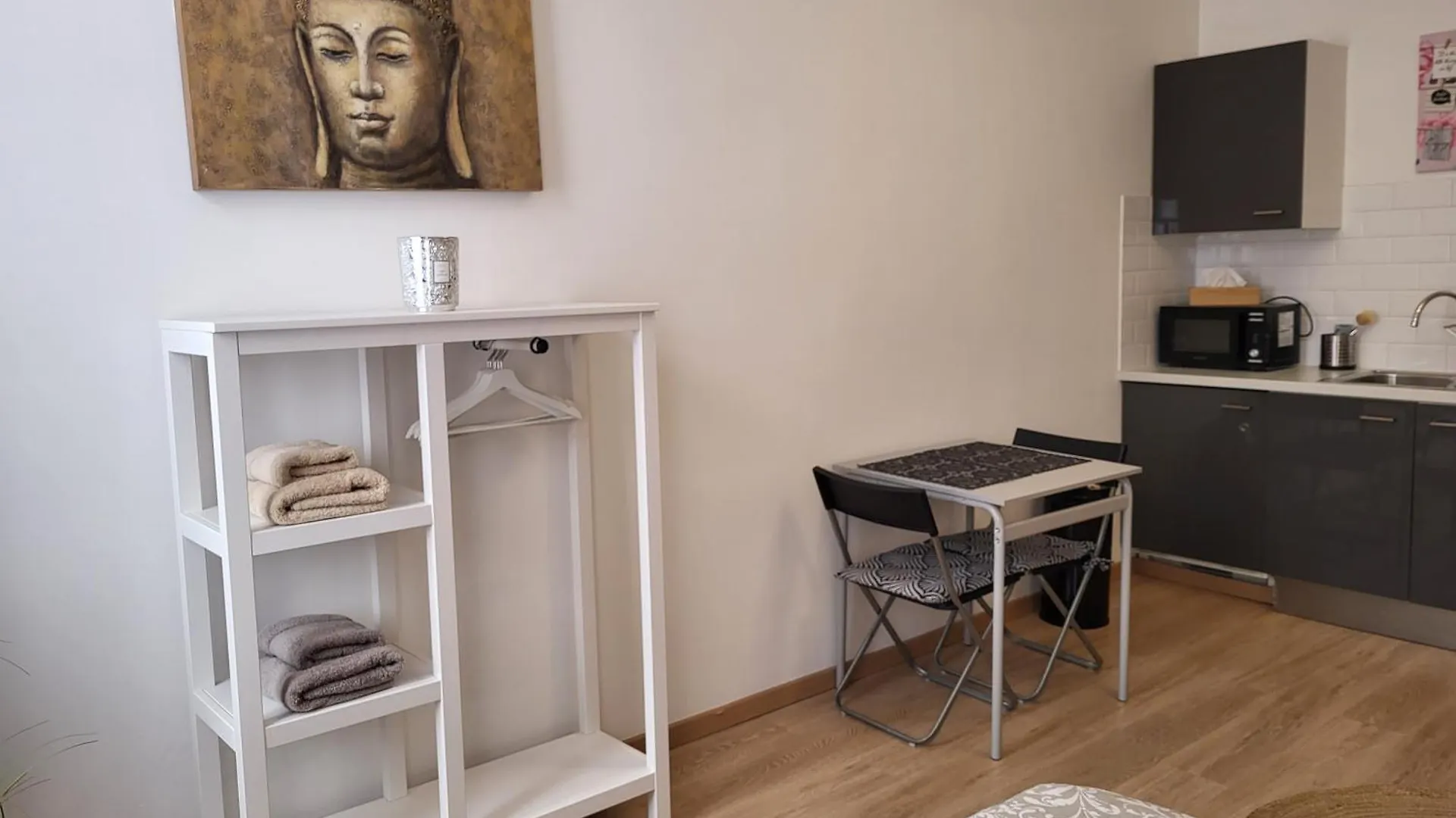 Studios Idealement Situes - Eu Brussels 0*,  Belgium