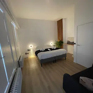 D 28 Pensión Brujas